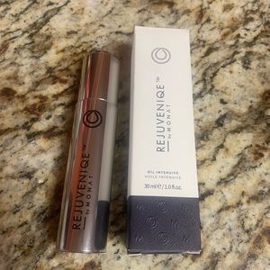 Monat Rejuvenique oil intensive. Brand new bottle.